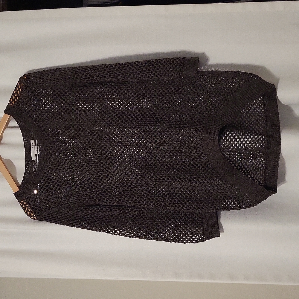 WD-NY Hi-Low Sweater